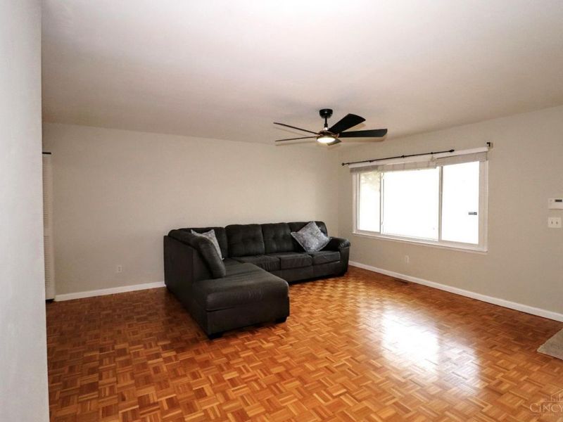 683 Danbury Road, Cincinnati, OH 45240 Photo 6