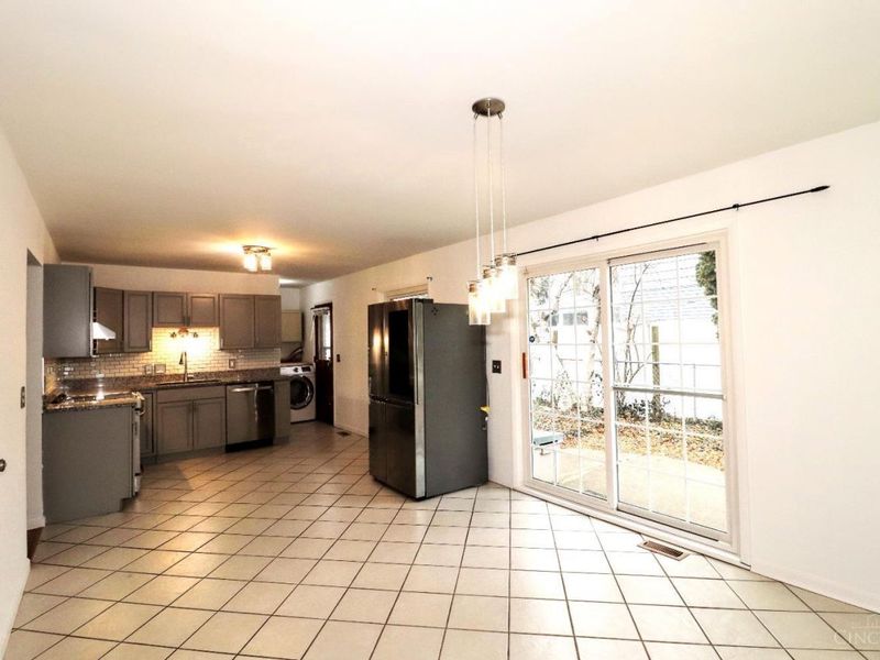 683 Danbury Road, Cincinnati, OH 45240 Photo 7