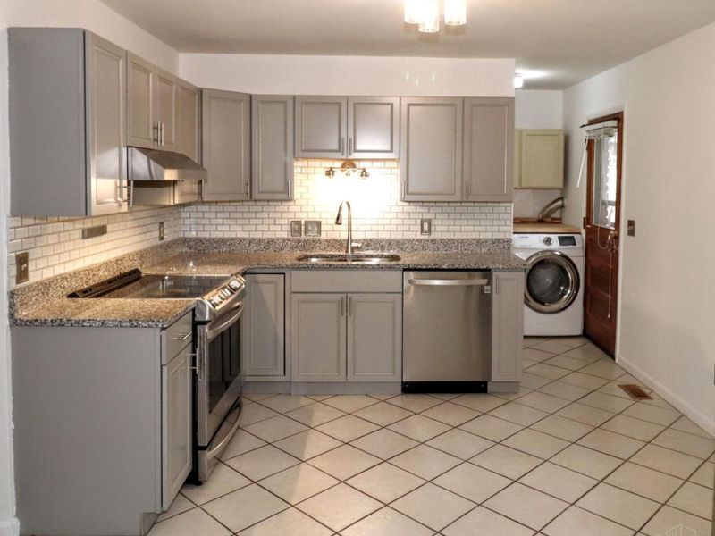 683 Danbury Road, Cincinnati, OH 45240 Photo 8