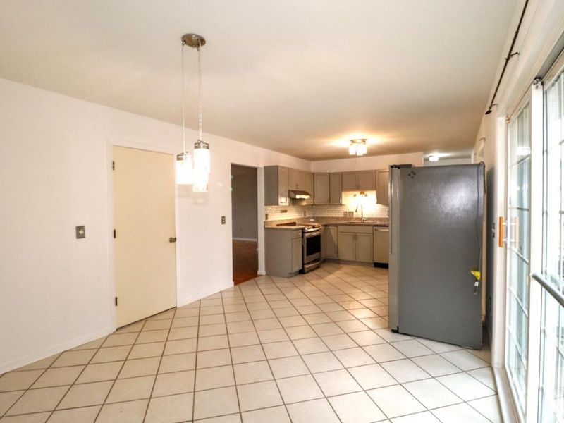 683 Danbury Road, Cincinnati, OH 45240 Photo 9