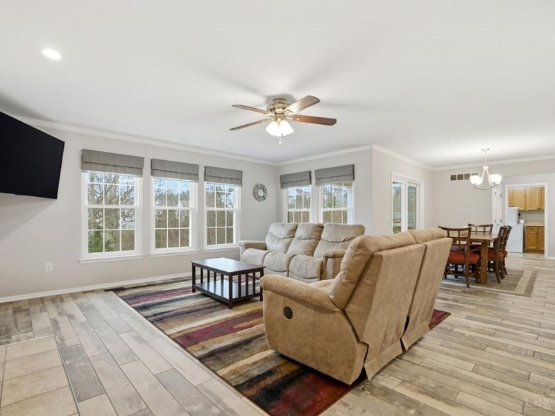 5632 Sarahs Oak Drive, Cincinnati, OH 45248 Photo 3