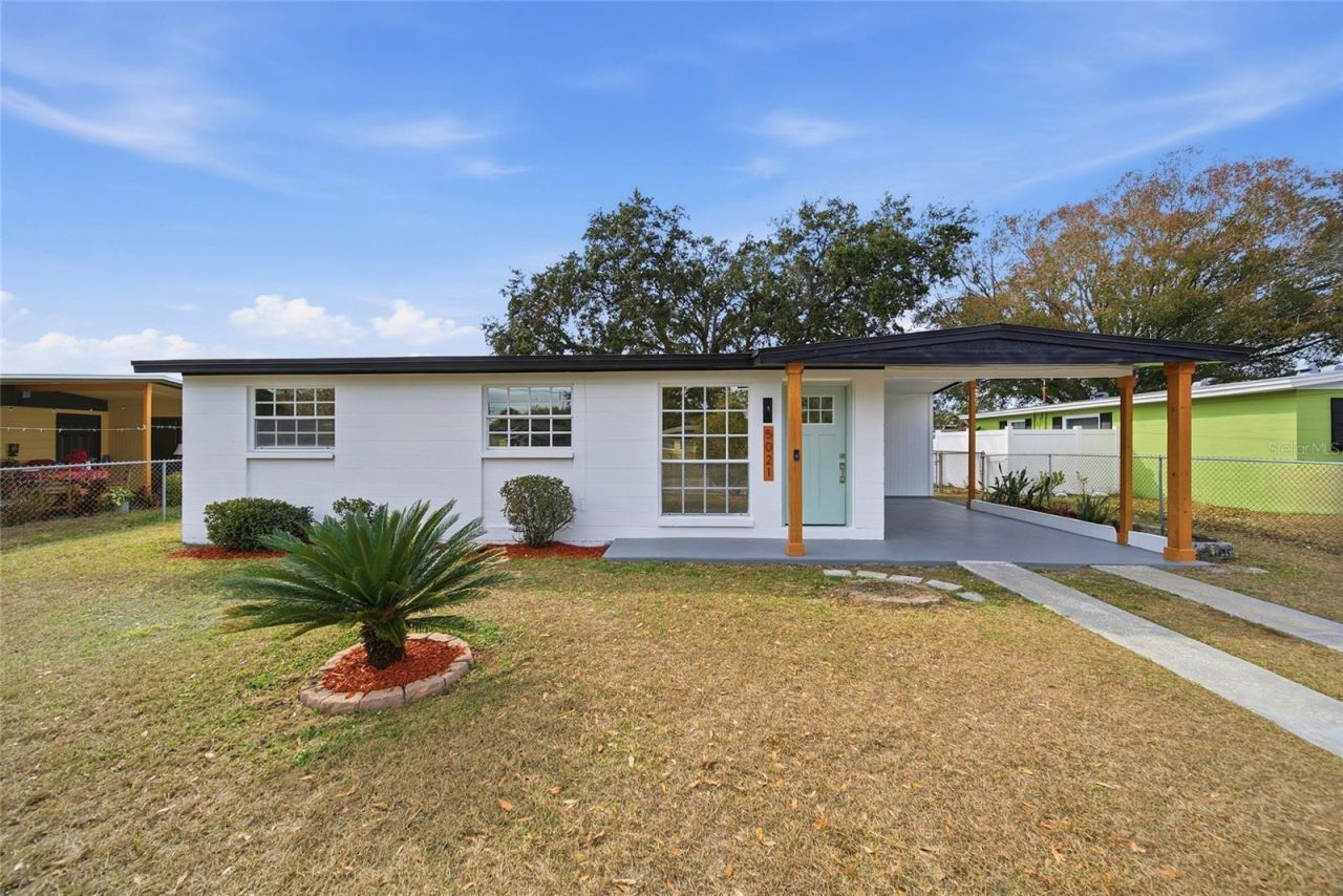 5021 S 87th Street, Tampa, FL 33619 Main Photo