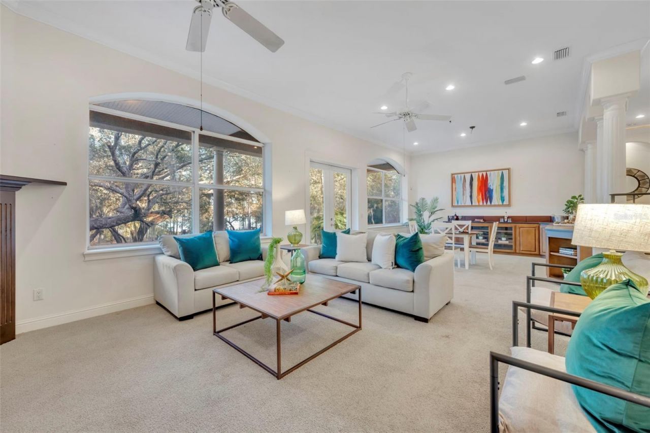 641 Pine Hill Boulevard, Geneva, FL 32732 Photo