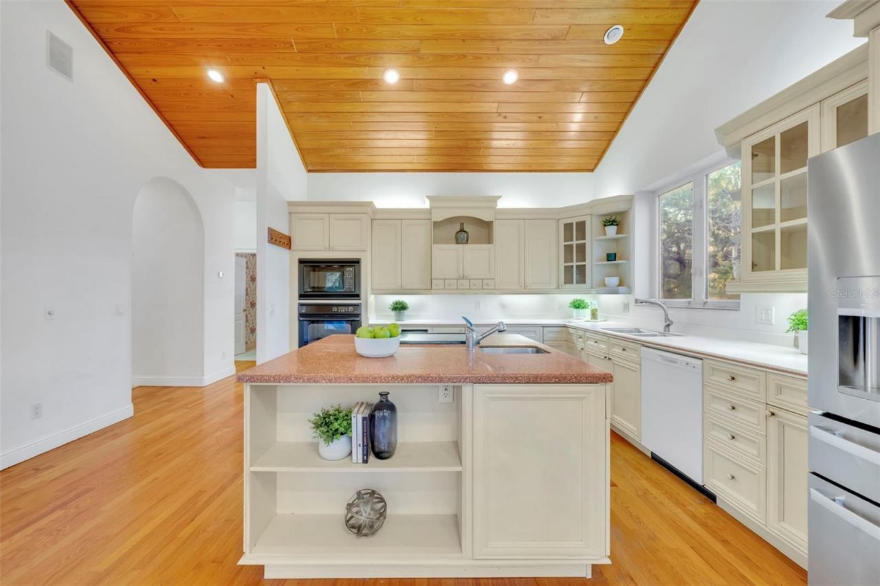 641 Pine Hill Boulevard, Geneva, FL 32732 Photo