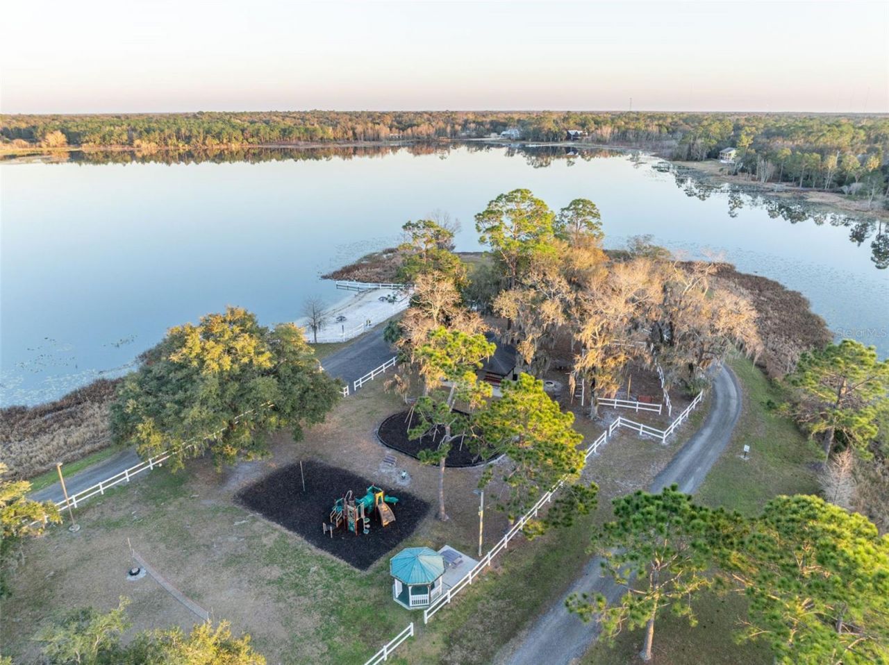 641 Pine Hill Boulevard, Geneva, FL 32732 Photo