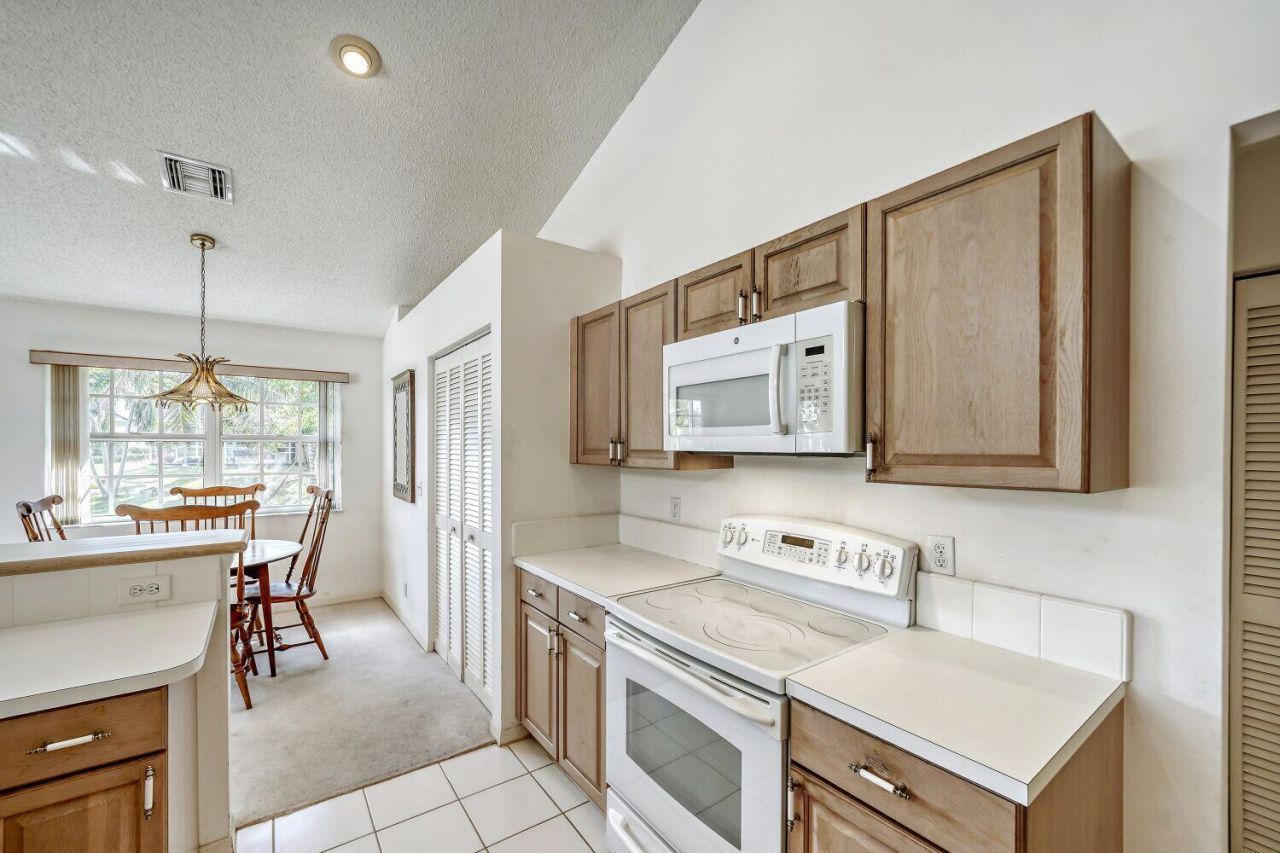 1248 Lake Breeze Drive, Wellington, FL 33414 Photo