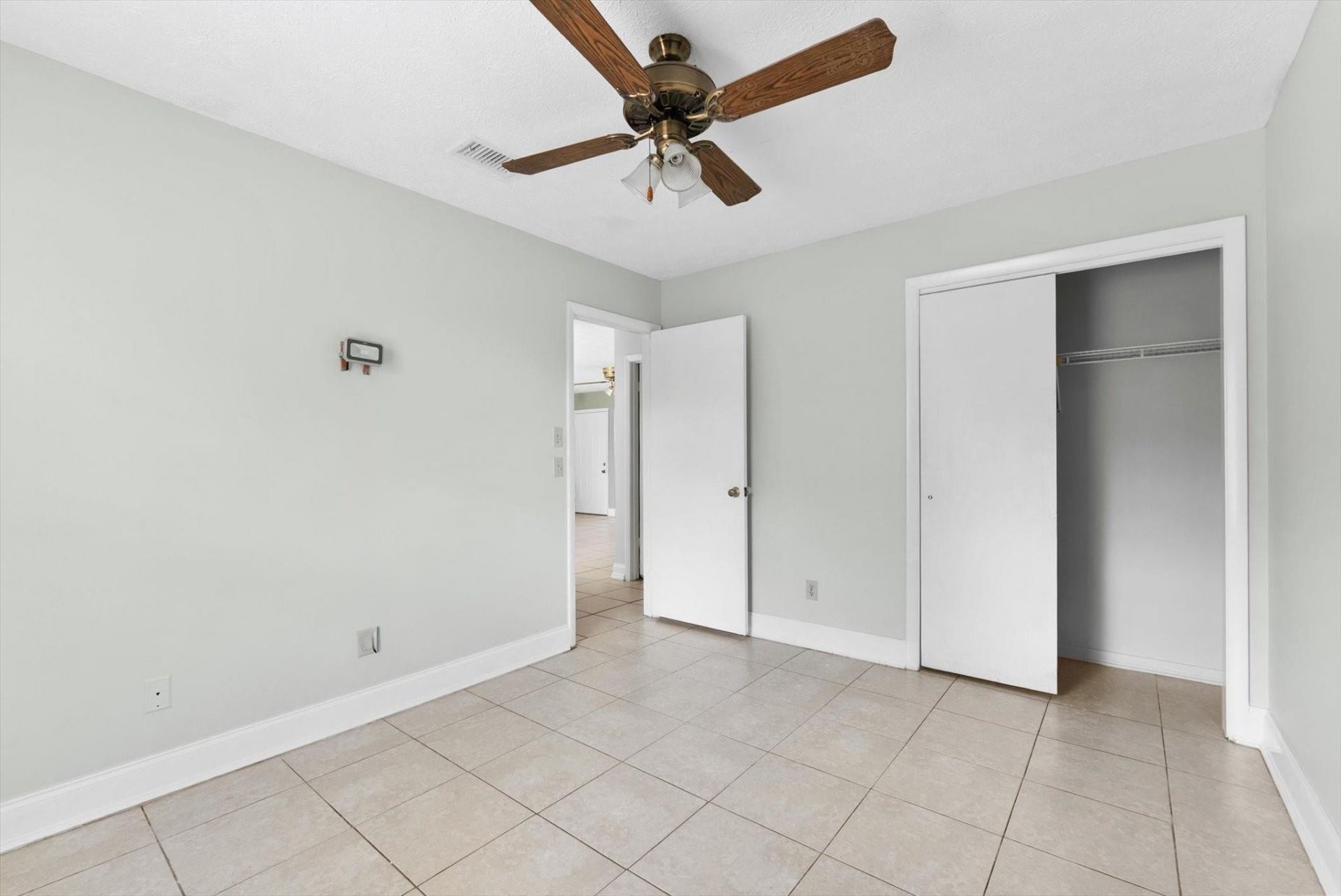 636 SW Eyerly Ave, Port Saint Lucie, FL 34983 Photo