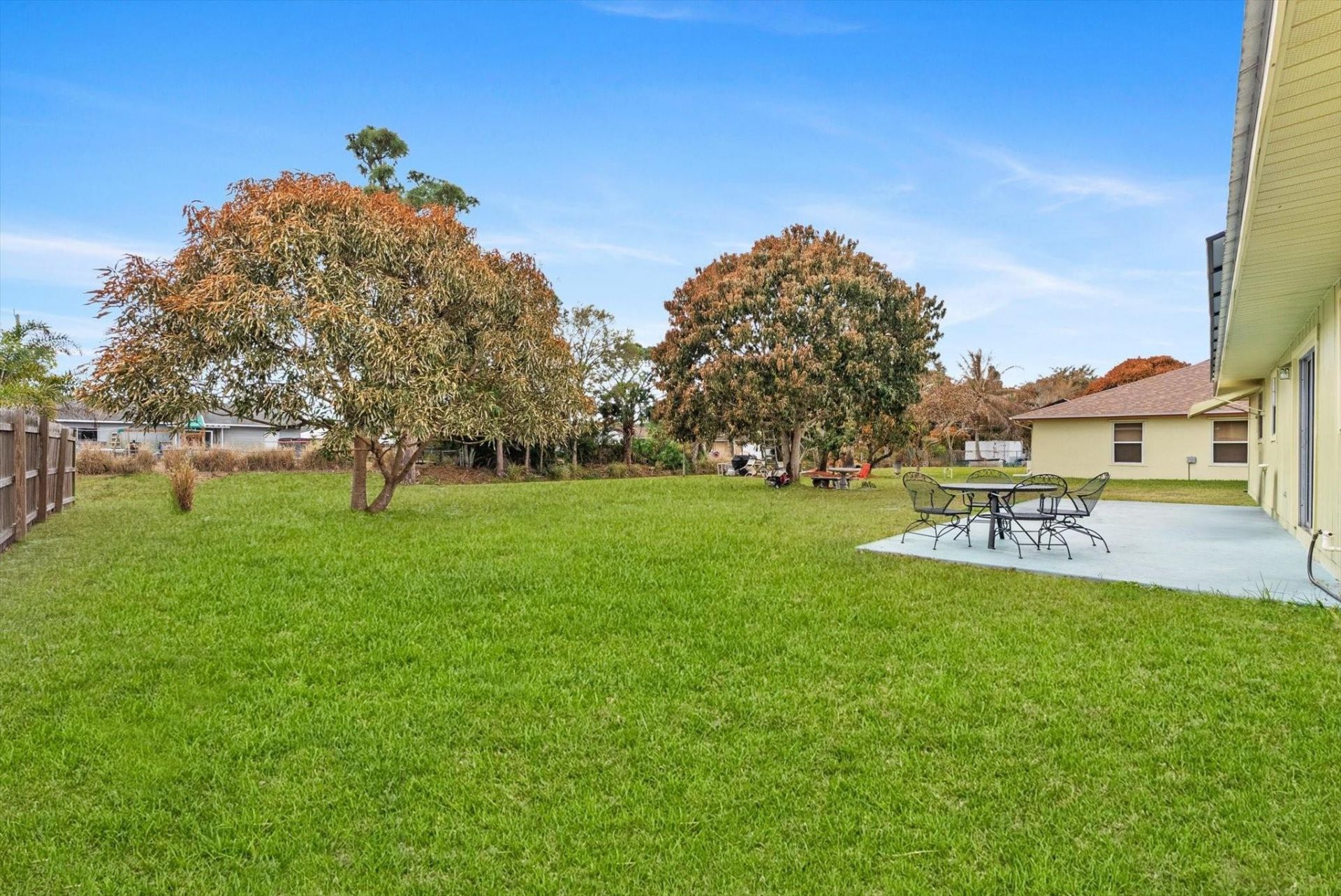 636 SW Eyerly Ave, Port Saint Lucie, FL 34983 Photo