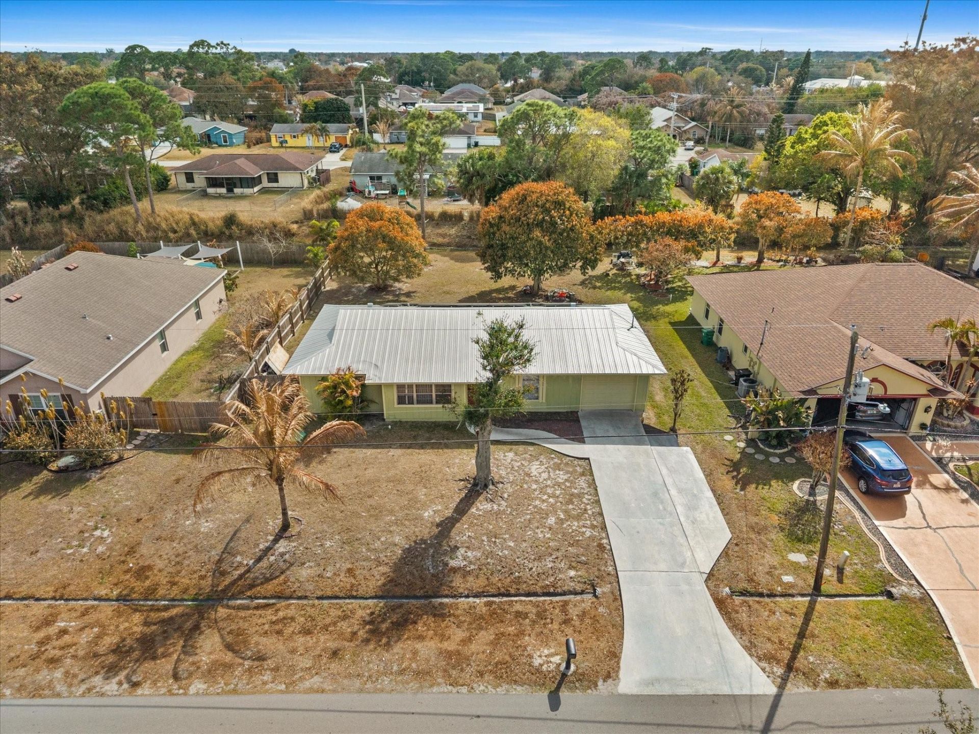 636 SW Eyerly Ave, Port Saint Lucie, FL 34983 Photo