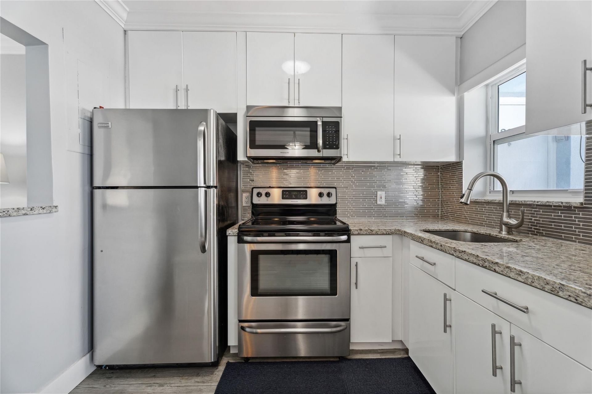 315 Van Buren Street, Unit 205B, Hollywood, FL 33019 Photo