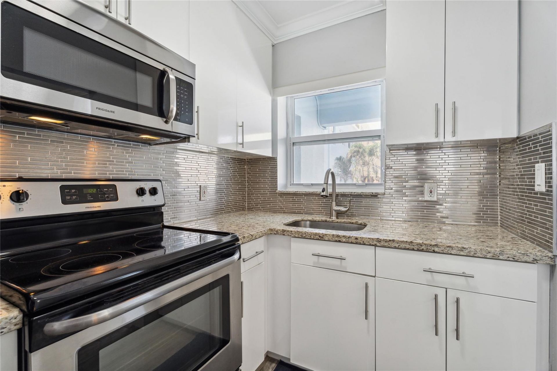 315 Van Buren Street, Unit 205B, Hollywood, FL 33019 Photo