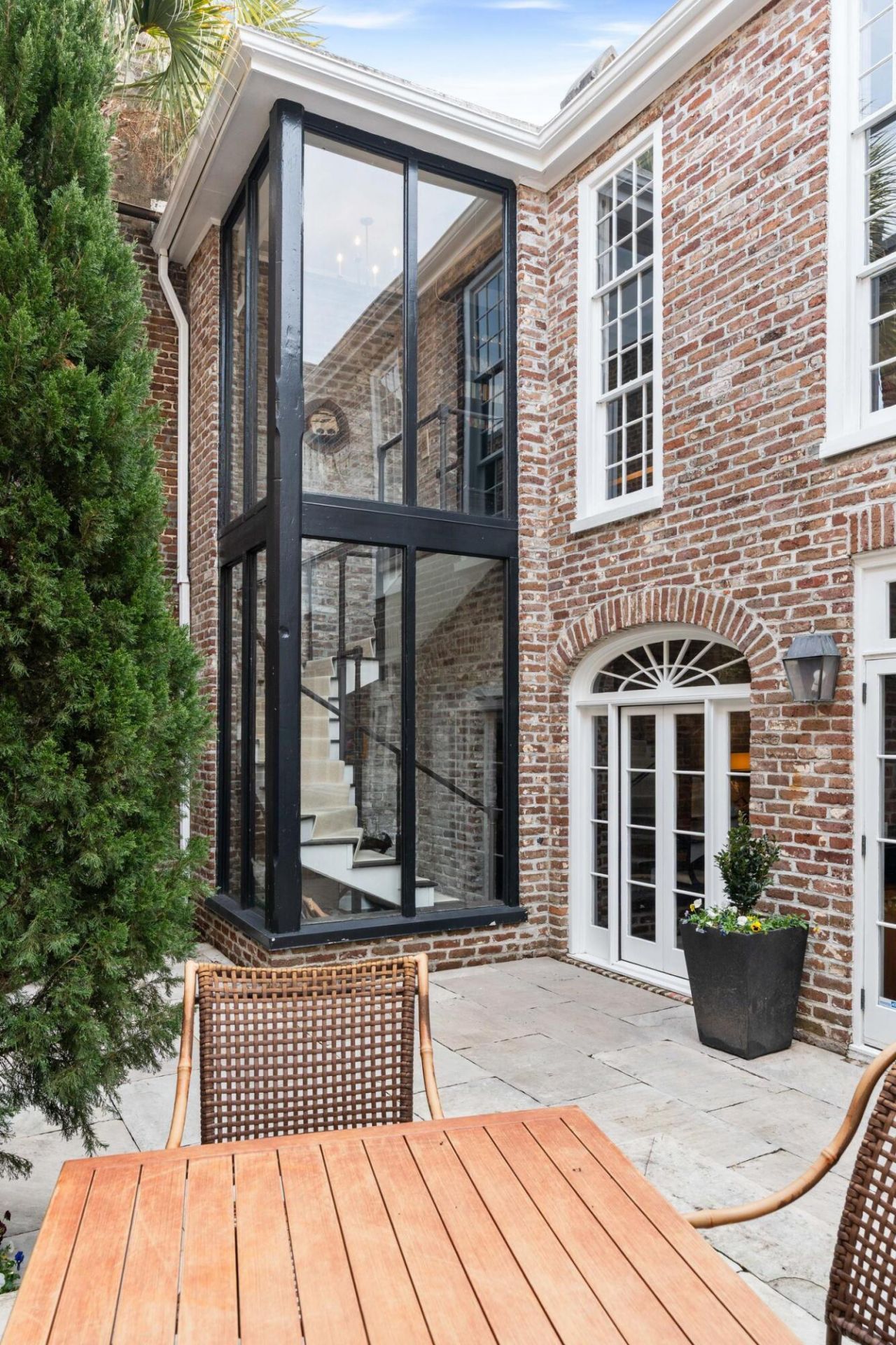 50 Anson Street Photo 28