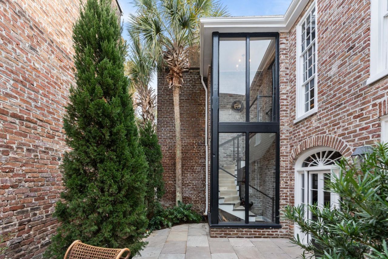 50 Anson Street Photo 29