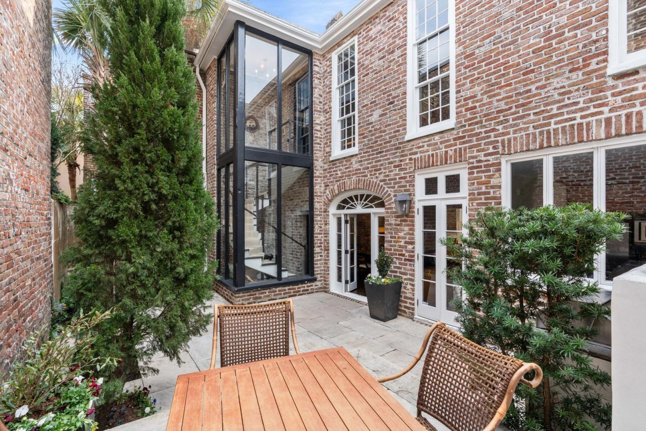 50 Anson Street Photo 34