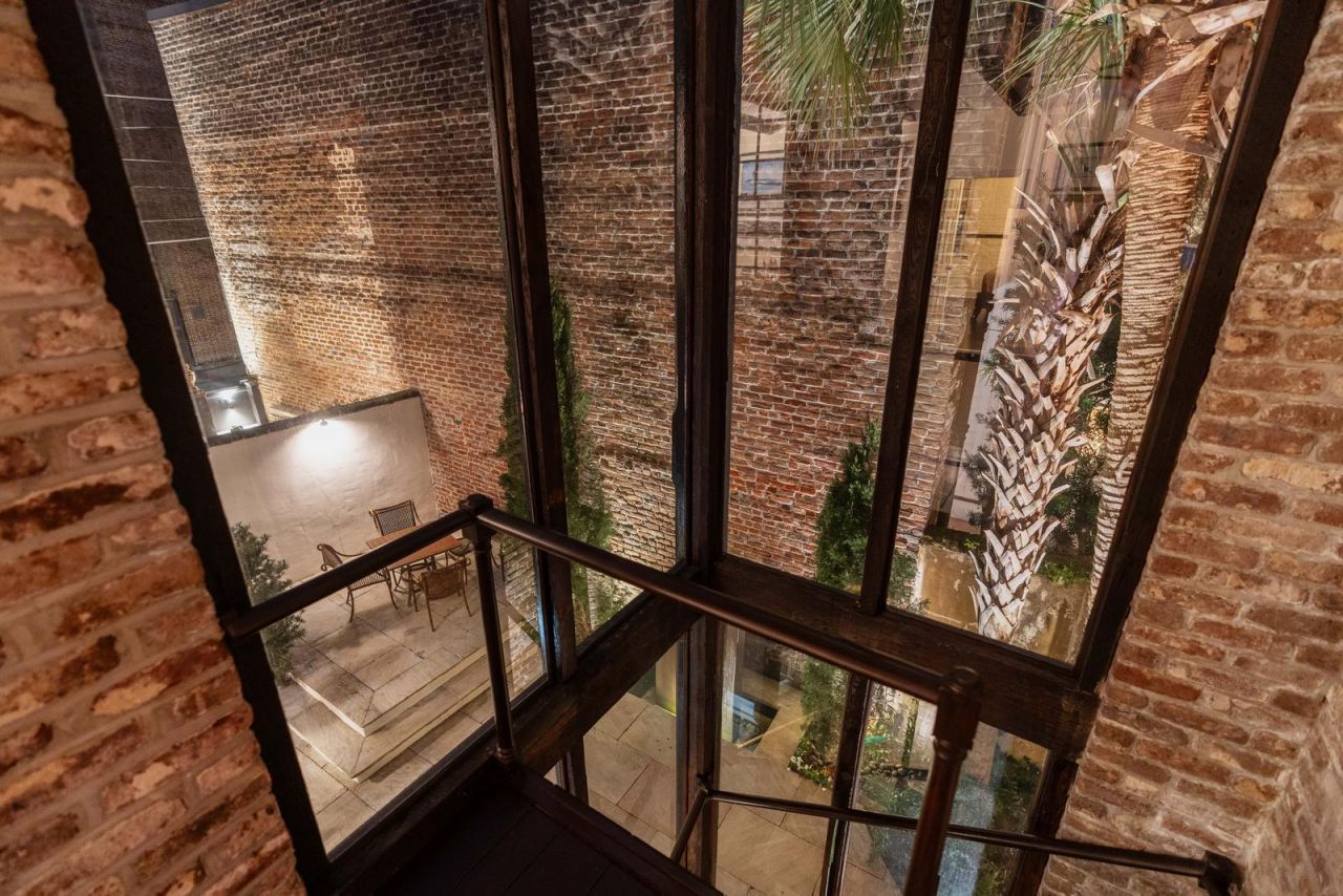 50 Anson Street Photo 48