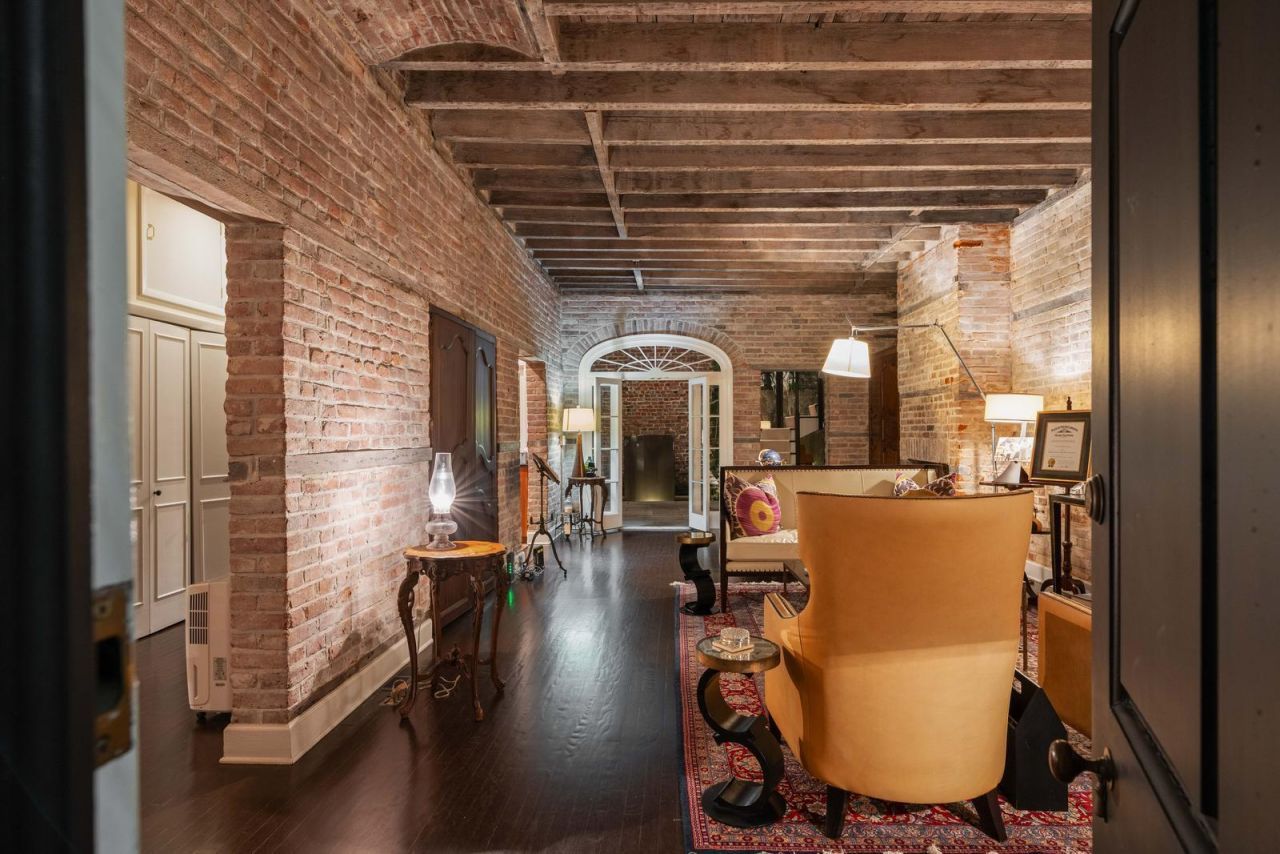 50 Anson Street Photo 5