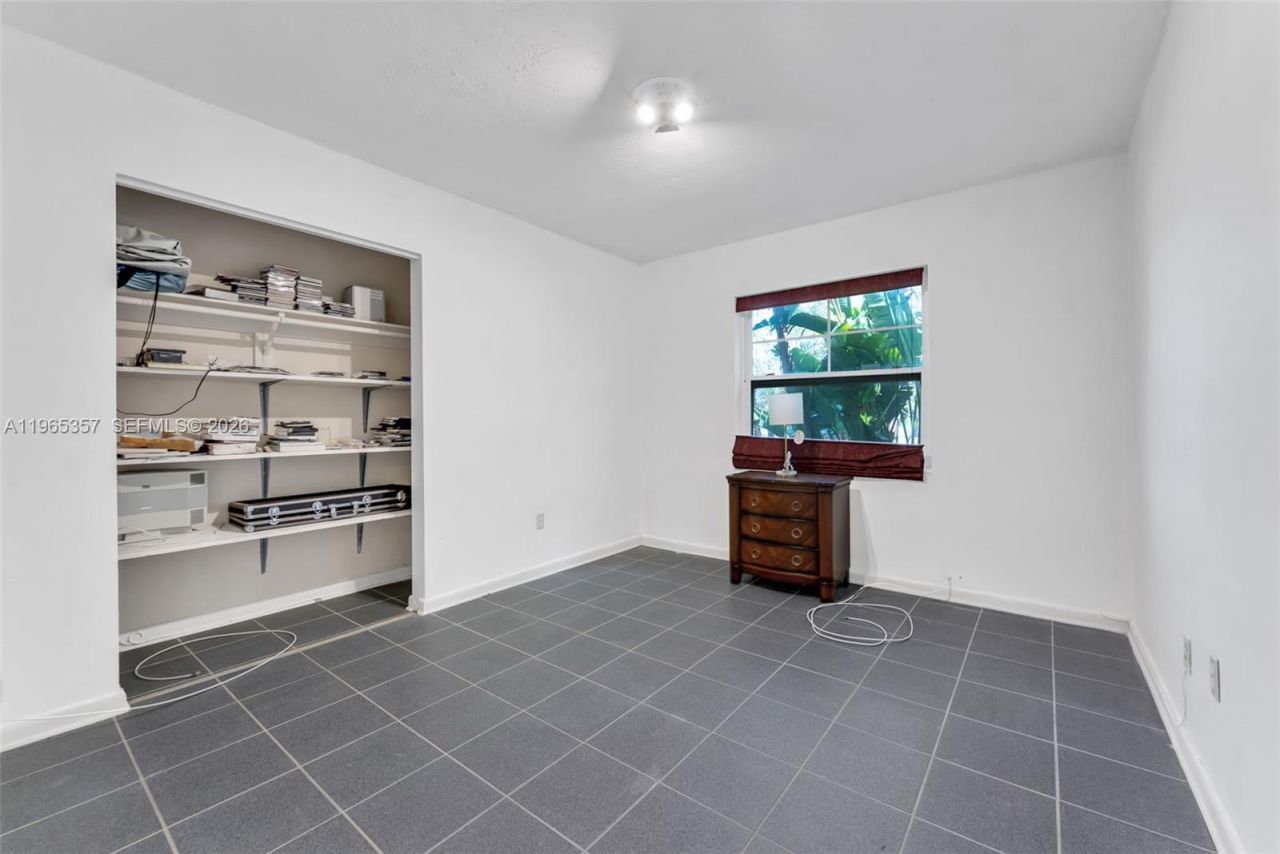 11201 SW 136th St , Miami, FL 33176 Photo