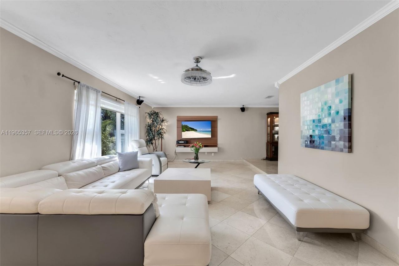 11201 SW 136th St , Miami, FL 33176 Photo