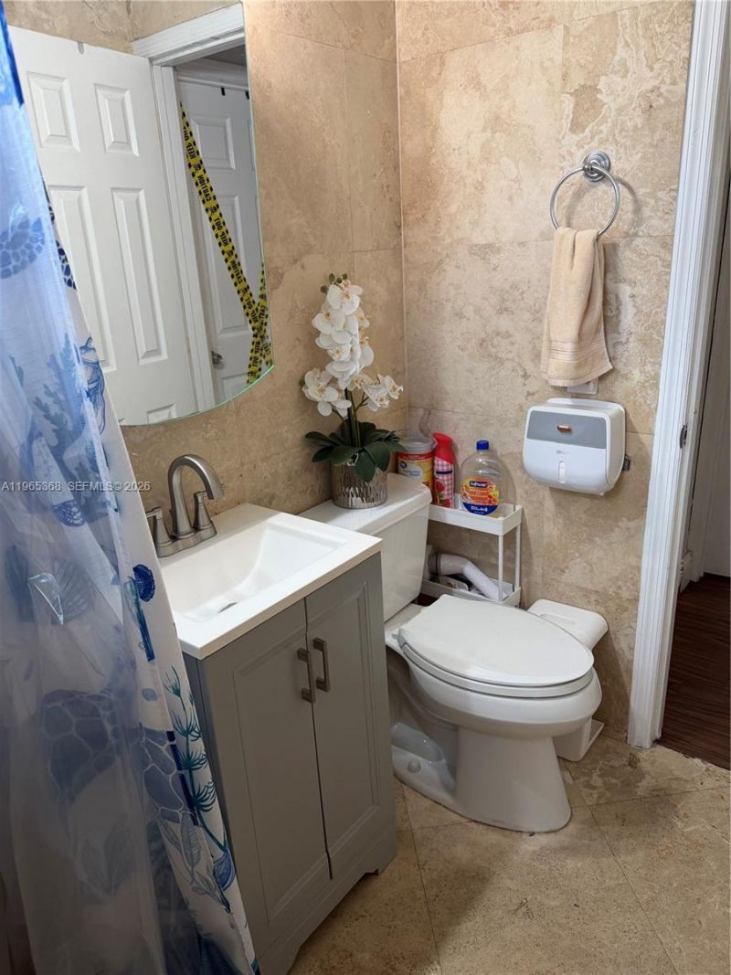 550 NW 135th St, North Miami, FL 33168 Photo