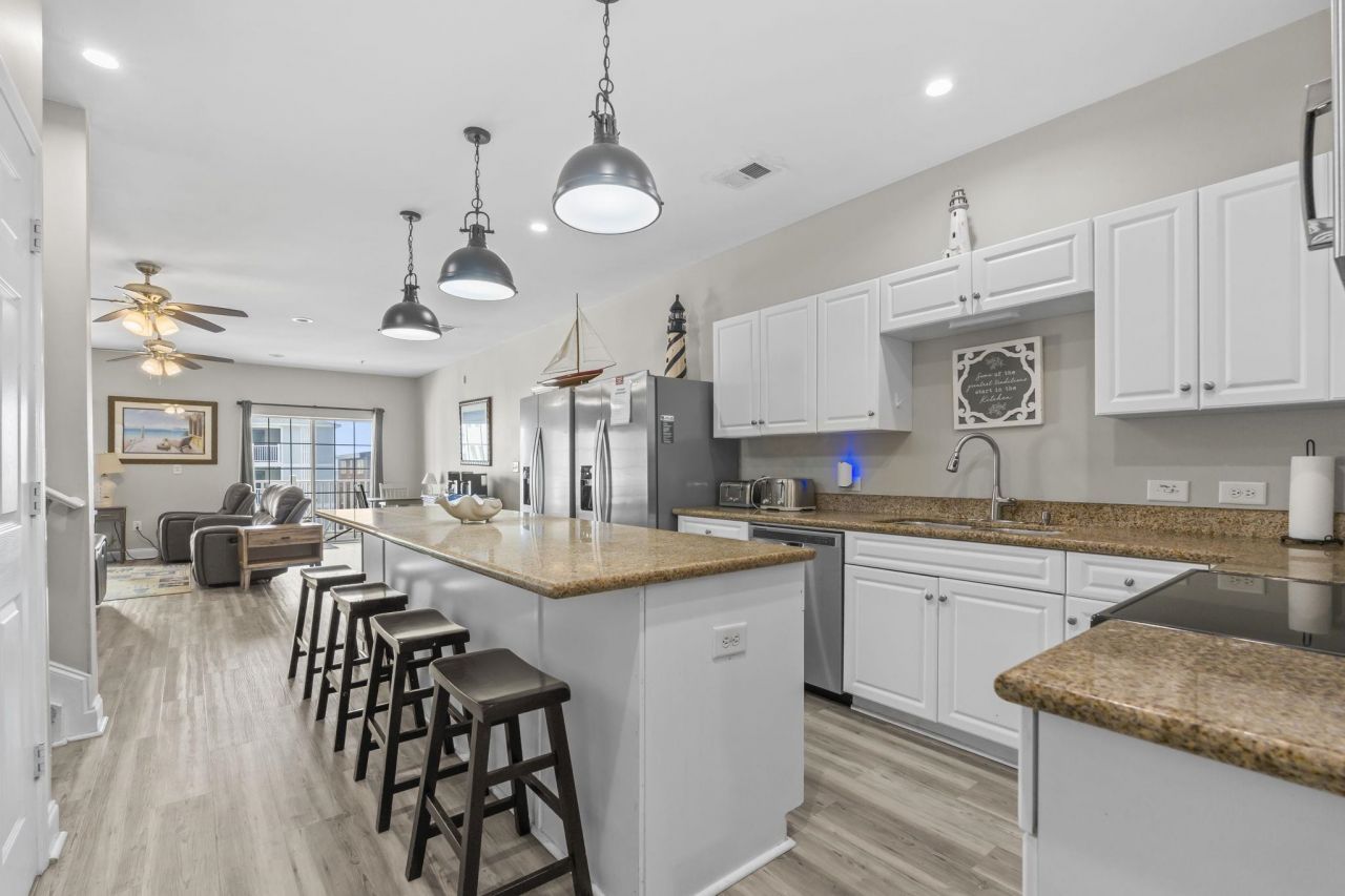 200 53rd Ave. N  Photo 11