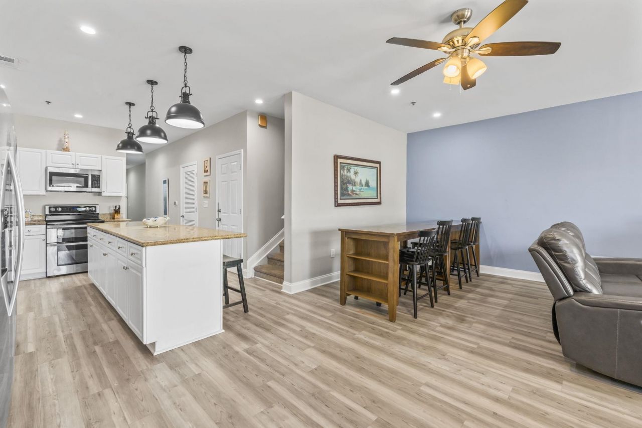 200 53rd Ave. N  Photo 17