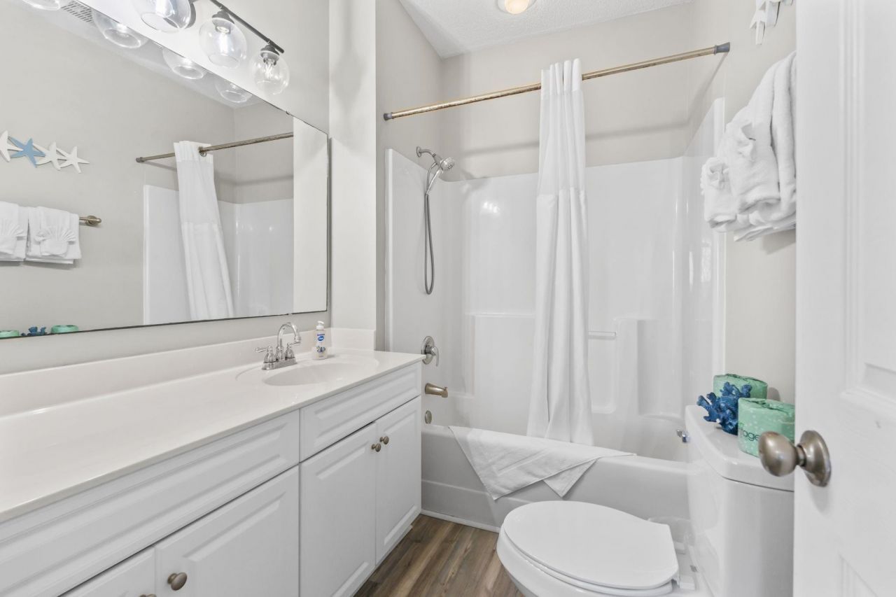 200 53rd Ave. N  Photo 35