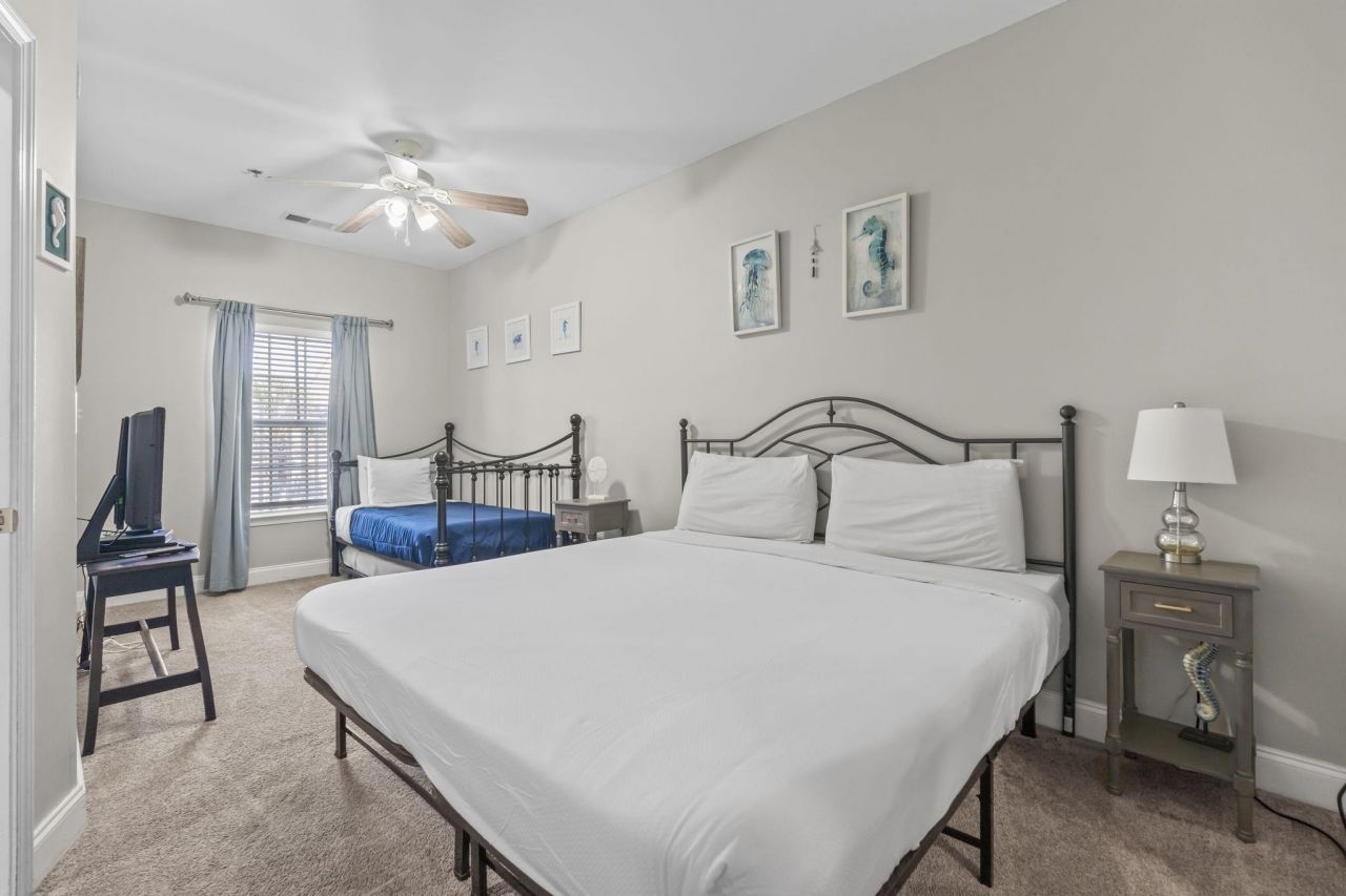 200 53rd Ave. N  Photo 6