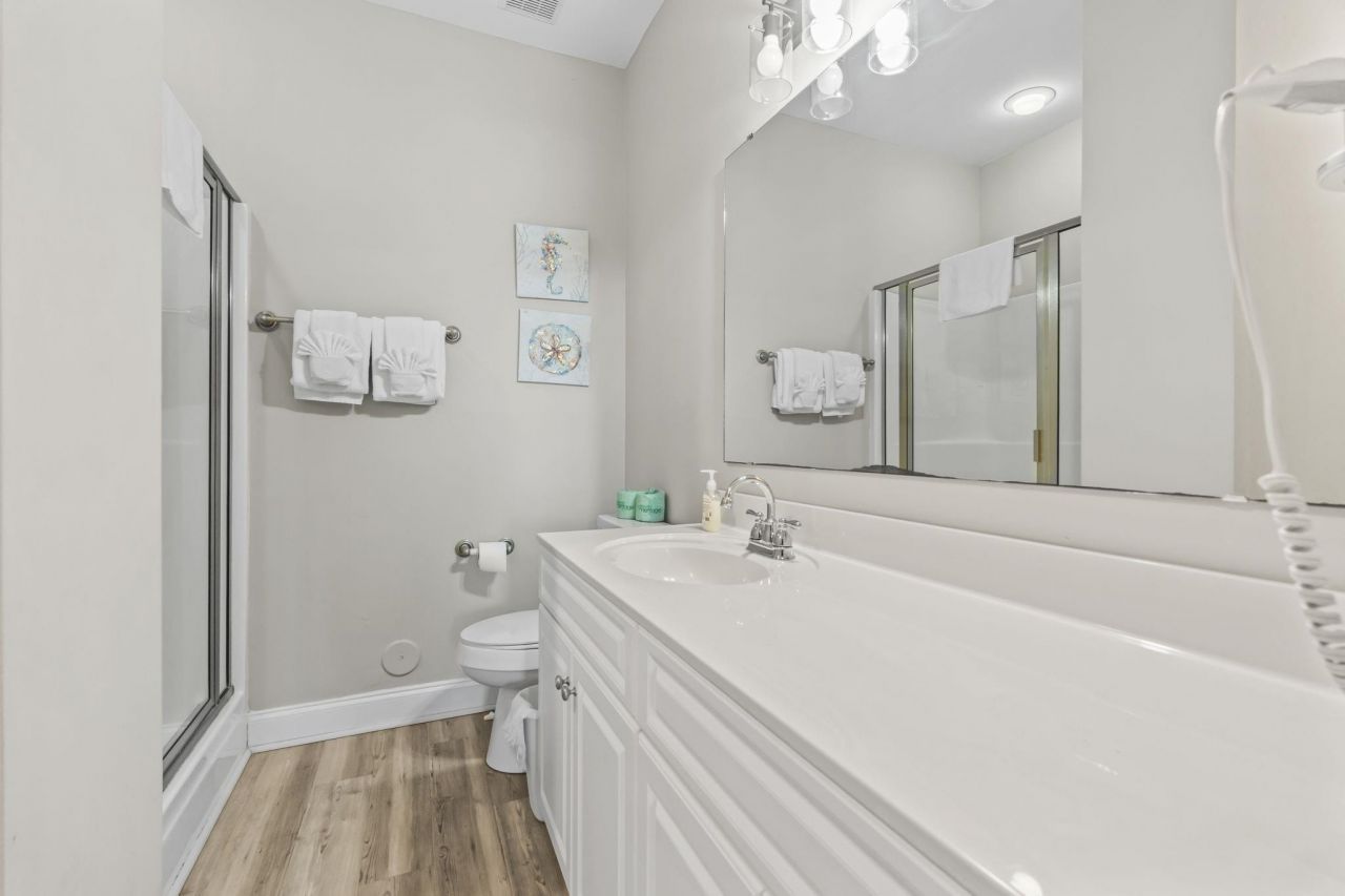 200 53rd Ave. N  Photo 7