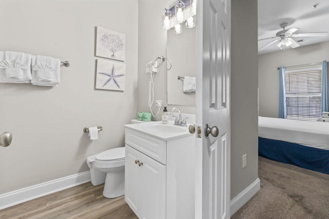 200 53rd Ave. N  Photo 9