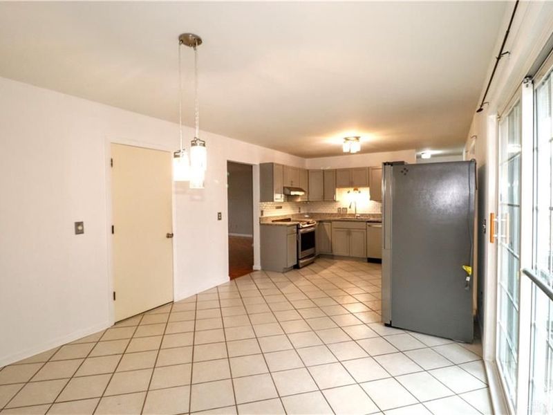 683 Danbury Road, Cincinnati, OH 45240 Photo 9