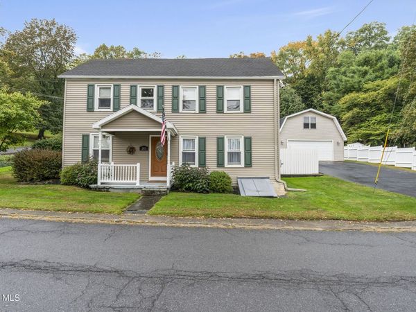 293 Main Street, New Baltimore, NY 12124