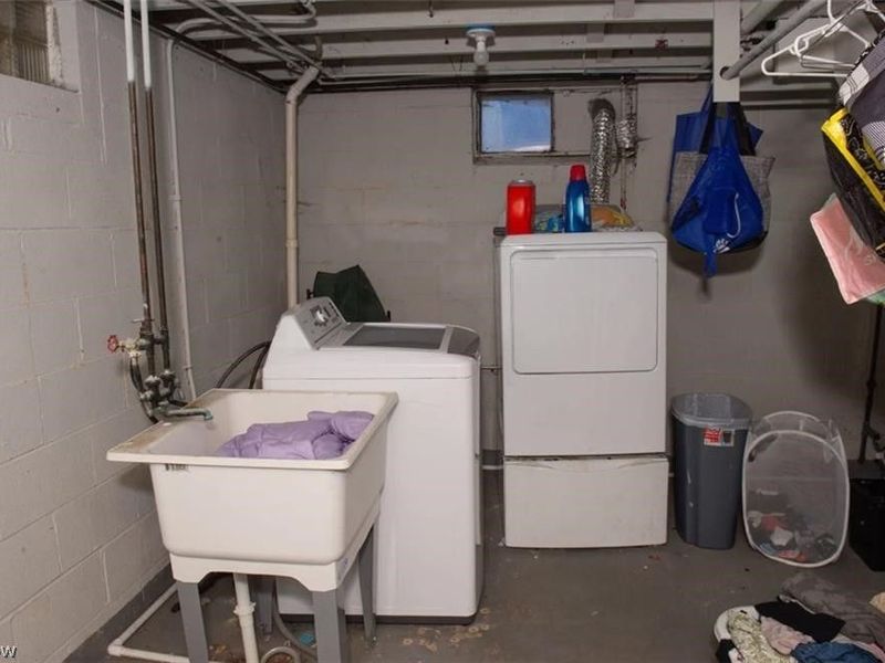 531 Audrey Lane, Struthers, OH 44471 Photo 13