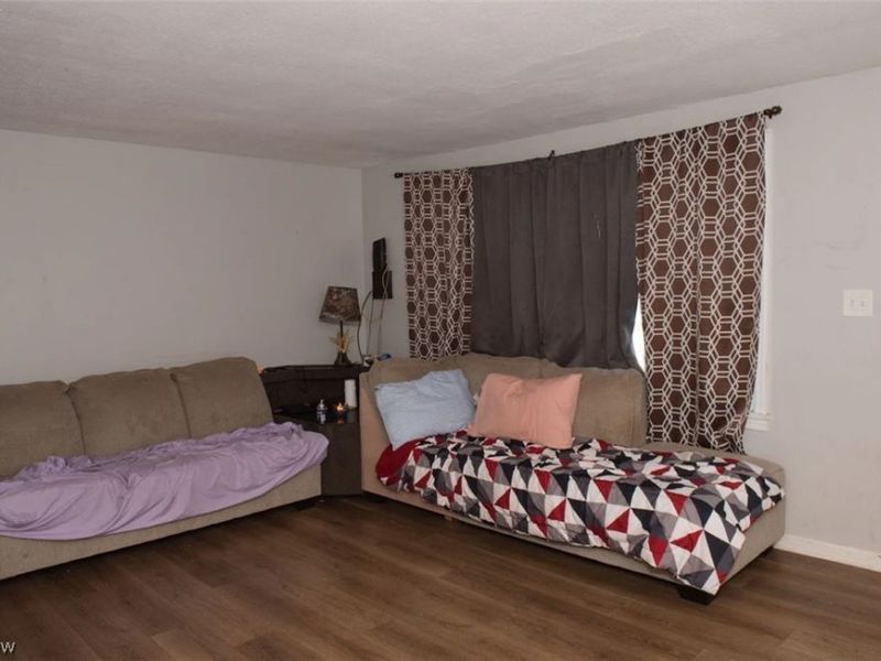 531 Audrey Lane, Struthers, OH 44471 Photo 2