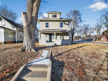 2504 Hartman Avenue, Omaha, NE 68111