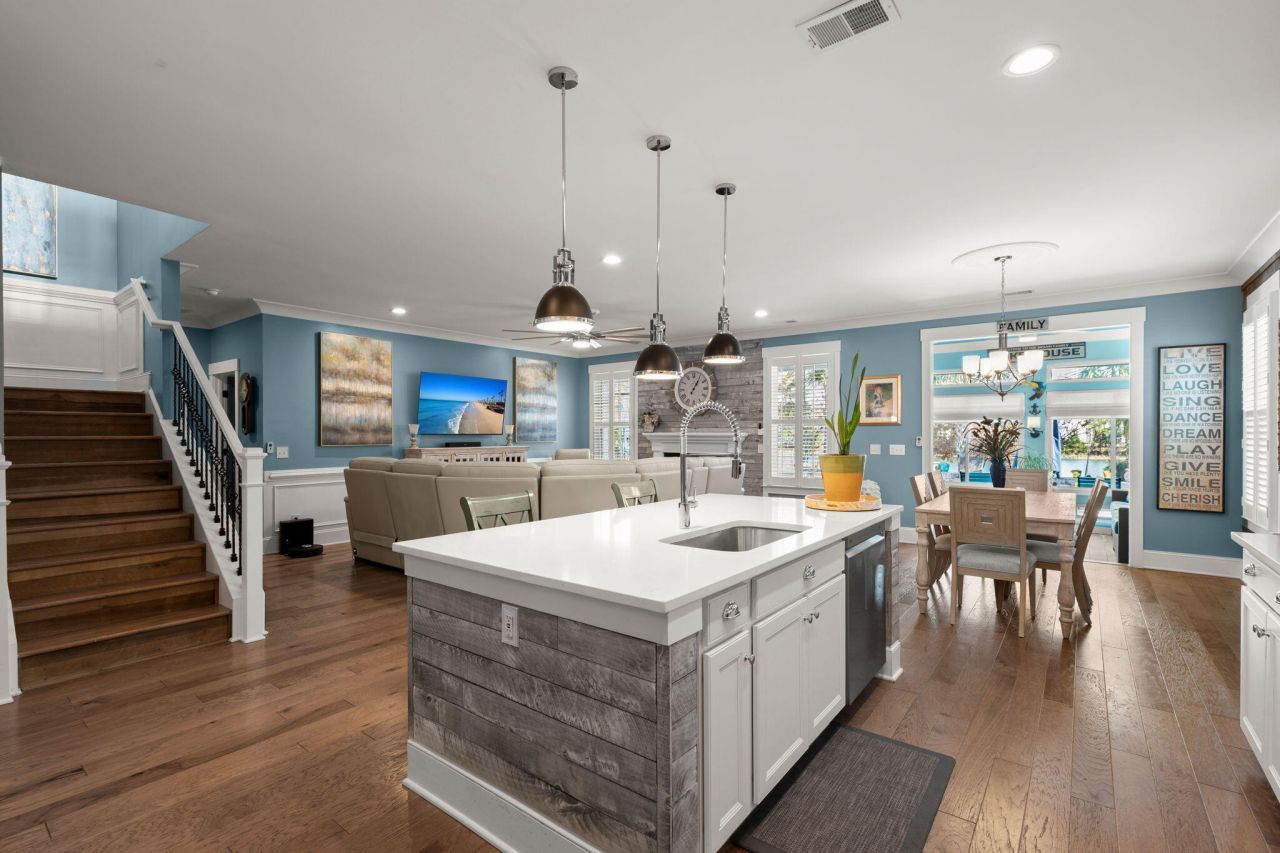 110 Whaler Avenue Photo 15