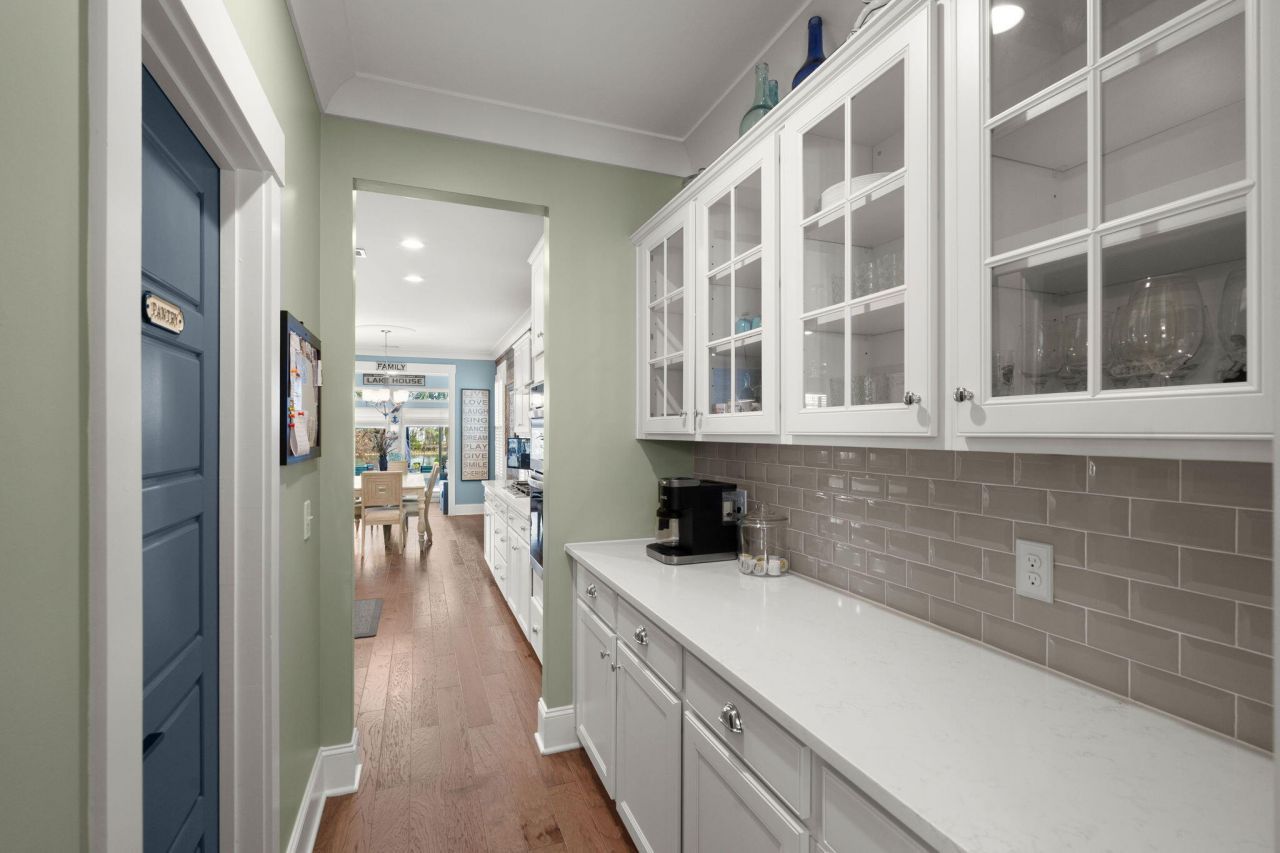 110 Whaler Avenue Photo 18