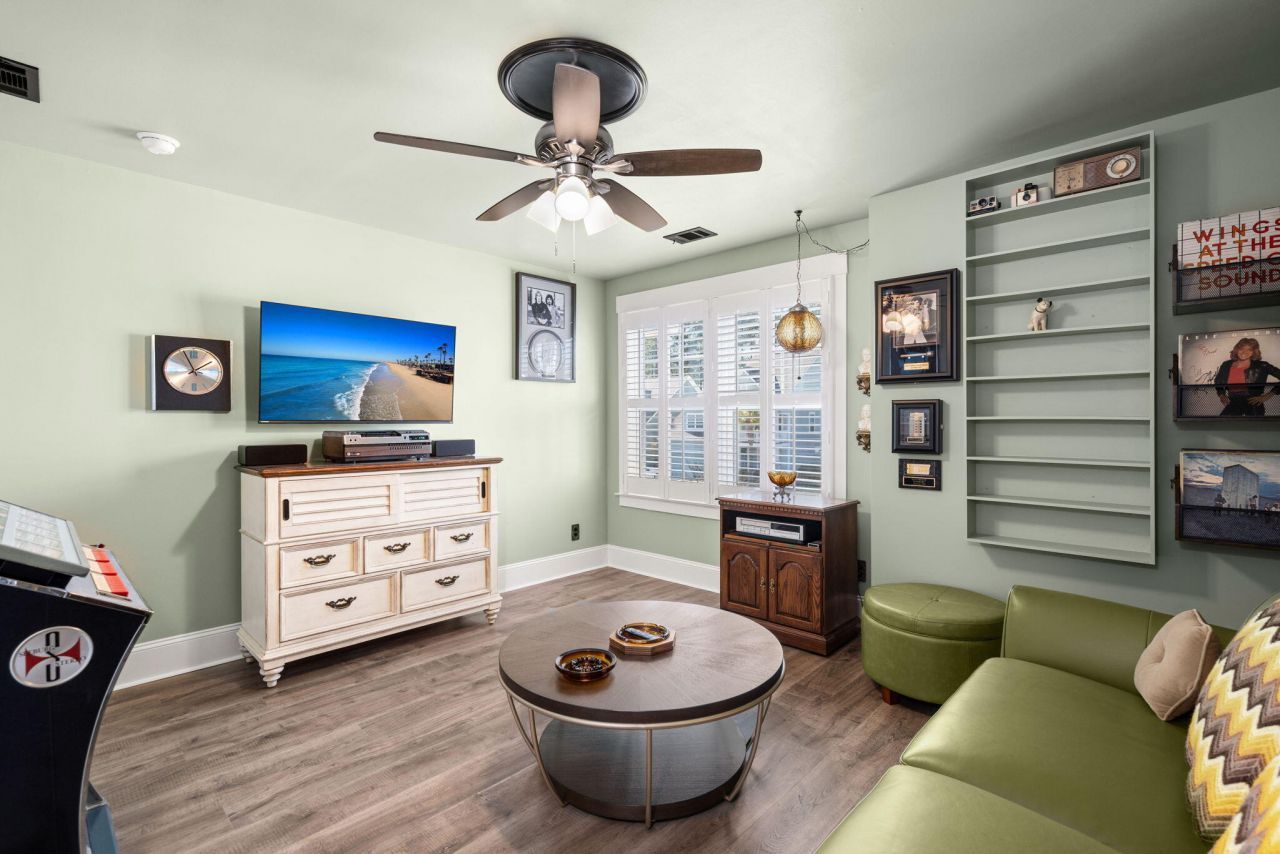 110 Whaler Avenue Photo 49