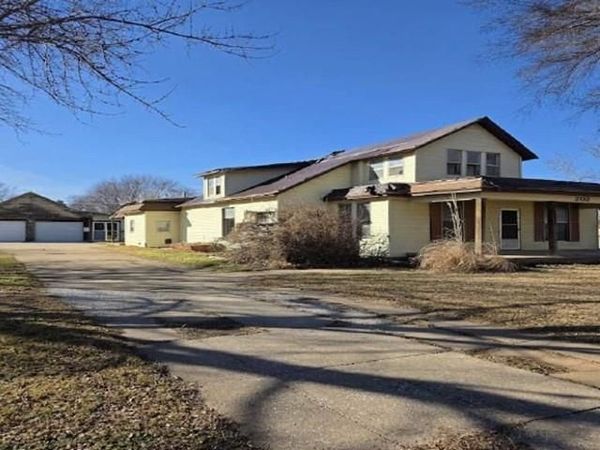 202 S Jefferson Avenue, Anthony, KS 67003