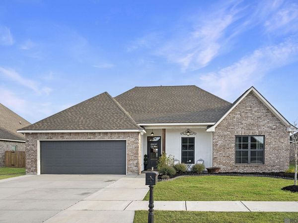 4908 Trial Dr, Addis, LA 70710