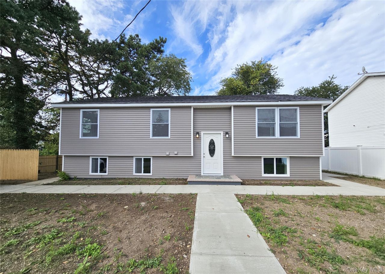 58 S 25th Street, Wyandanch, NY 11798 Main Photo