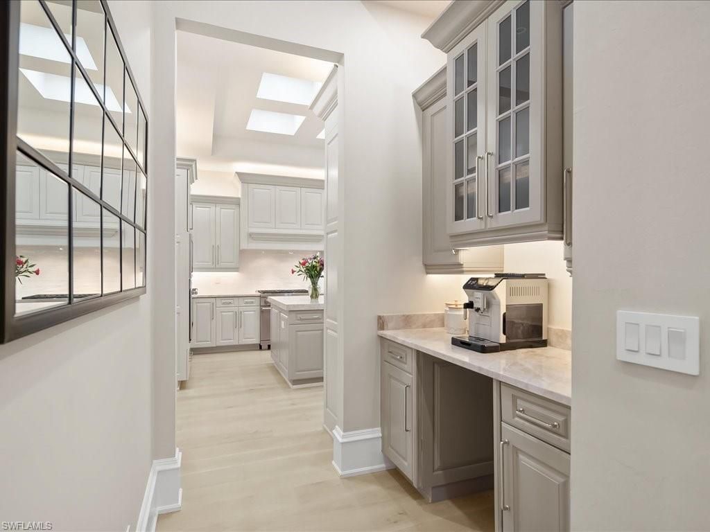 2822 Capistrano Way, Naples, FL 34105 Photo