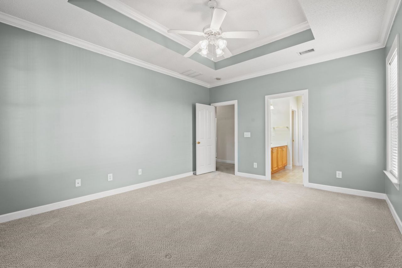 80 Camden Circle  Photo 18