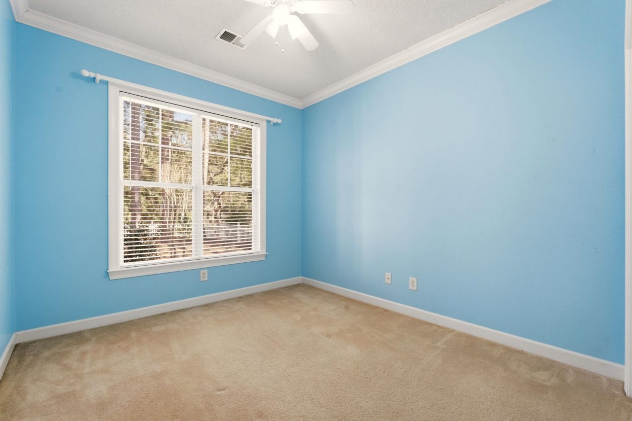 80 Camden Circle  Photo 25