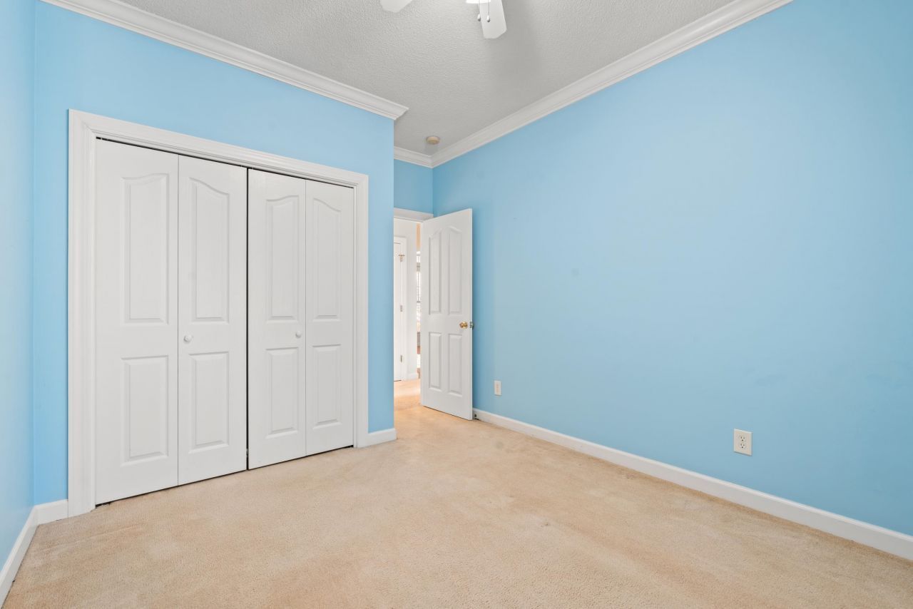 80 Camden Circle  Photo 26