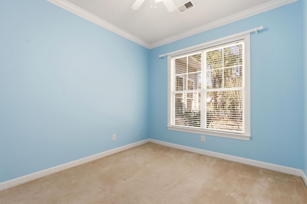 80 Camden Circle  Photo 27