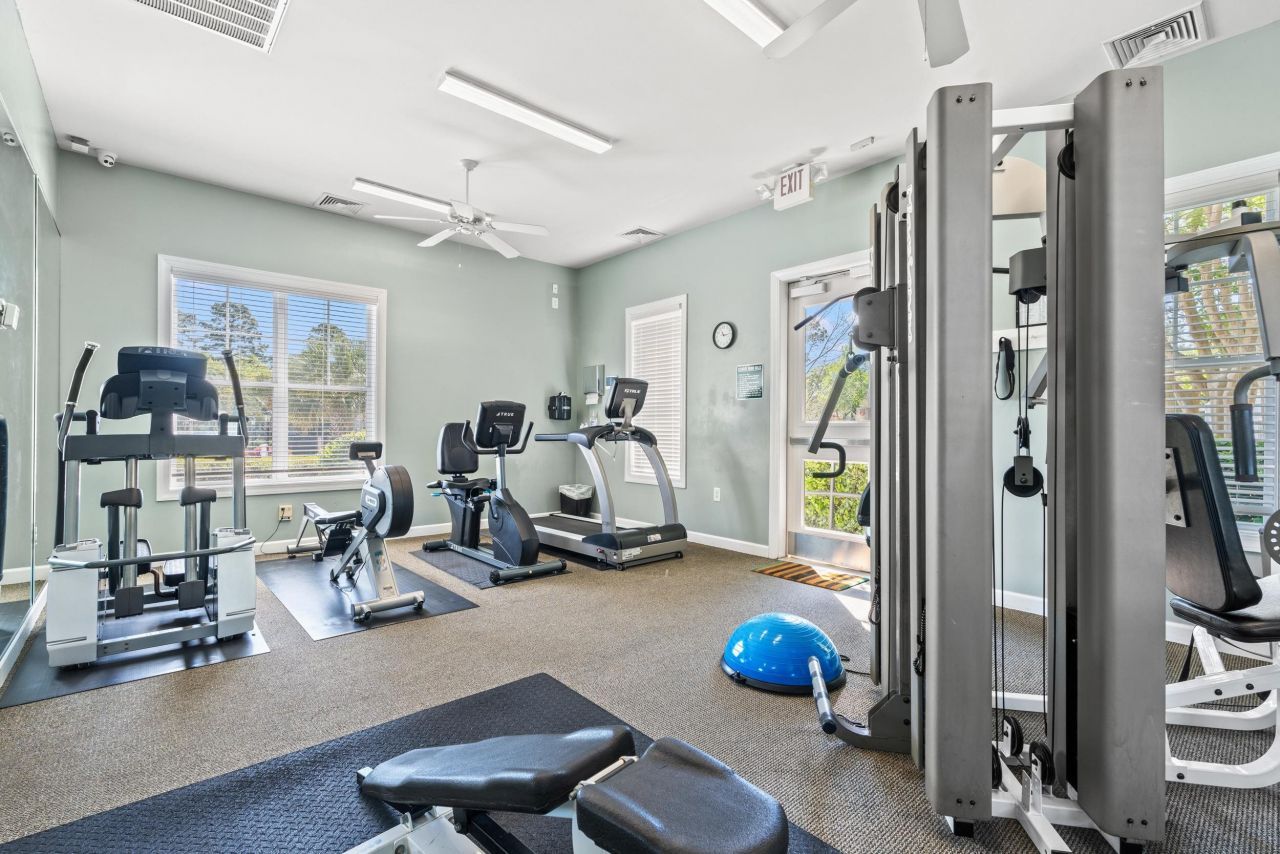 80 Camden Circle  Photo 39