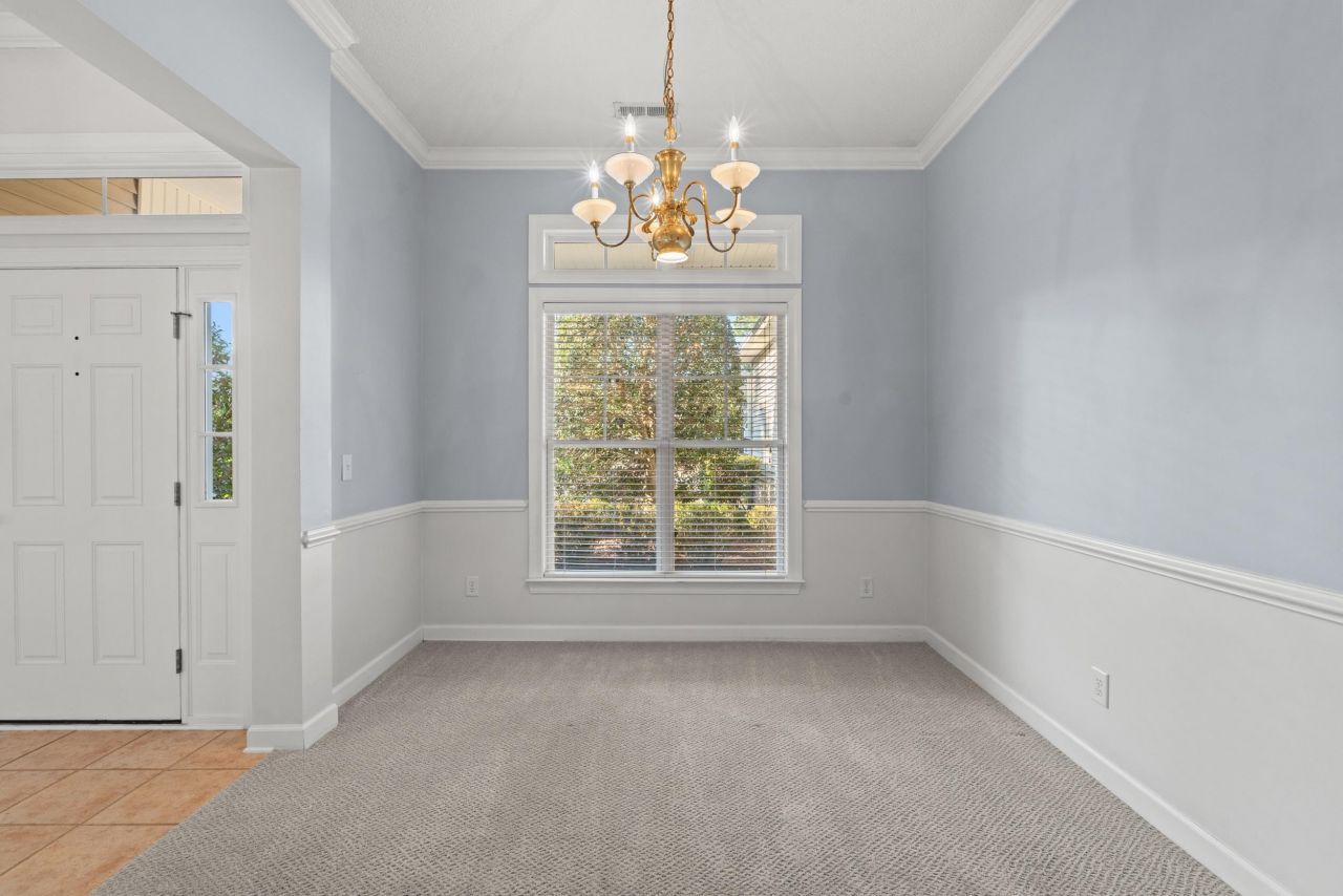 80 Camden Circle  Photo 6