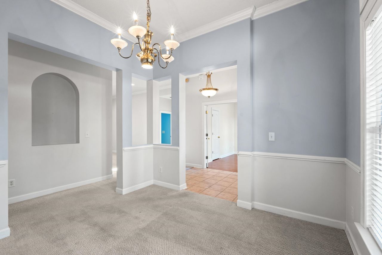 80 Camden Circle  Photo 7