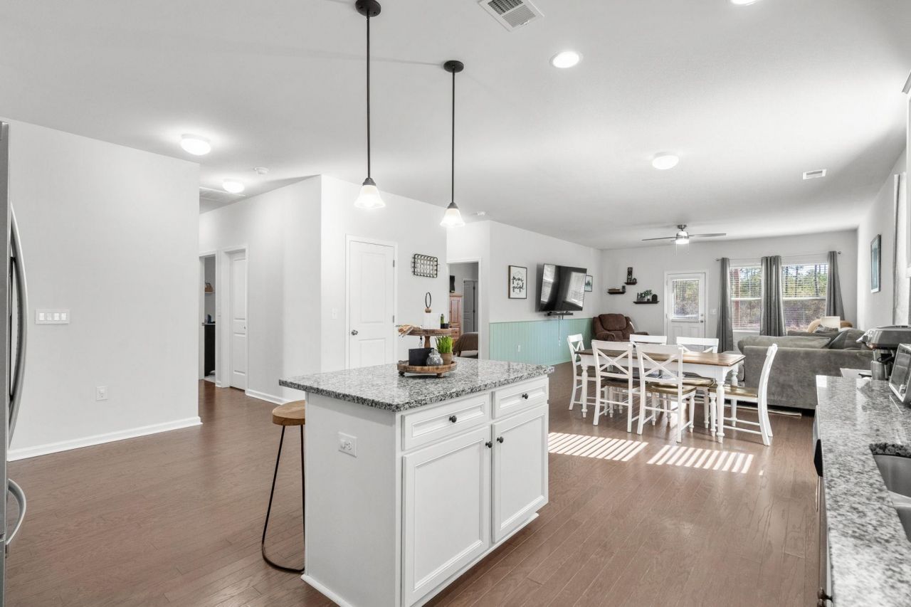 877 Wild Leaf Loop Photo 13