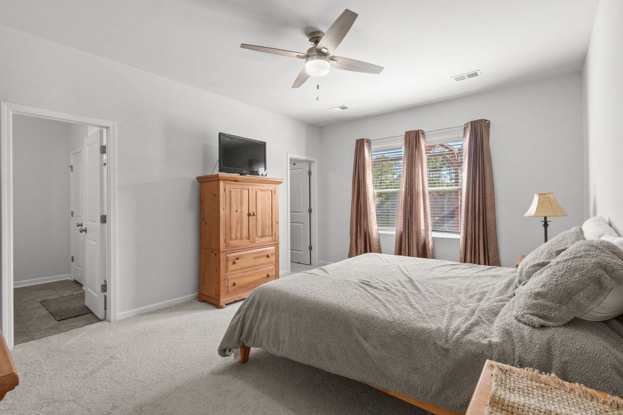 877 Wild Leaf Loop Photo 14